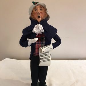 Byers Choice Carolers Caroling Man with music